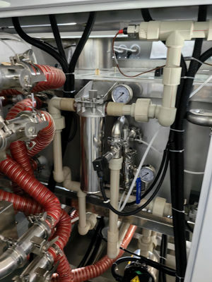 Máquina de limpieza de componentes de precisión en línea de acero inoxidable estable