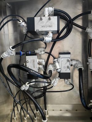 Máquina de limpieza con spray de plantillas para el desgaste Práctico Pneumático estable